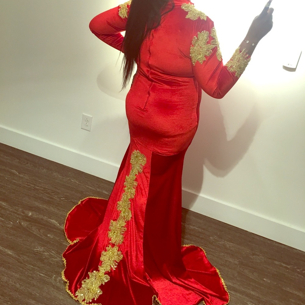 Girls prom dress